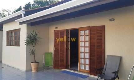 Venda Casa térrea em Arujá América: 3 Dorms, 1 Suíte, 160m²
