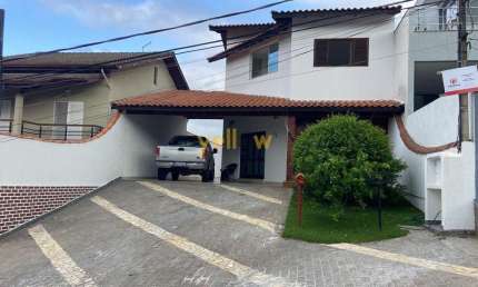 Casa em Condomínio Fechado em Aruã - 3 Dormitórios para Locação