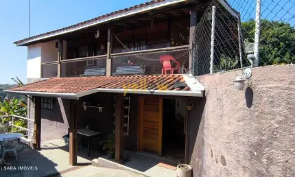 Casa à Venda em Chácaras Copaco - 3 Dormitórios, 200m²