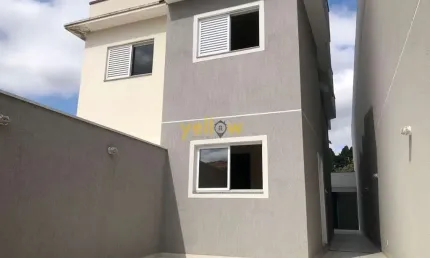 Casa à Venda em Jordanópolis - 2 Dormitórios e Suíte