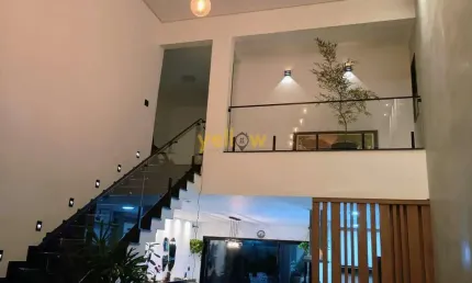 Casa luxuosa em arujá country club: 4 suítes e 330m²