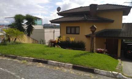 Casa à Venda em Arujá: 3 Dormitórios no Jardim Imperial