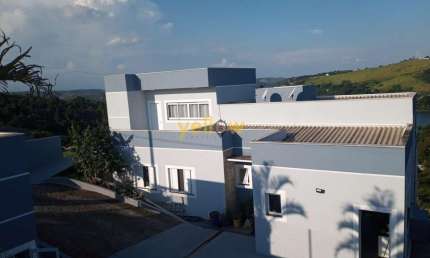 Casa em Condomínio Fechado em Paraiso de Igarata  -  Igaratá