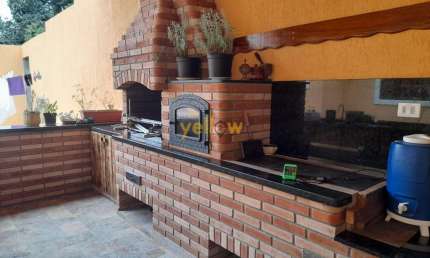 Casa à Venda/Locação em Chácaras Copaco, Arujá - 300m², 3 Suítes