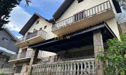 Casa Luxuosa em Condomínio Fechado em Arujá - 5 Dormitórios