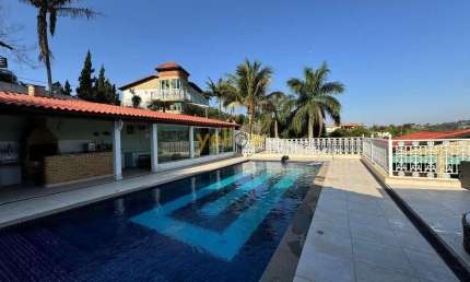 Casa Luxuosa em Porto Alpina - 6 Dormitórios à Venda