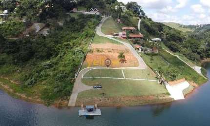 Casa em Condomínio Fechado em Pontal das Garças  -  Igaratá