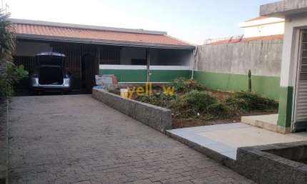 Casa à Venda em Jordanópolis - Arujá: 2 Dorms, 180m²