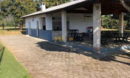 Sítio com quadra de Society padrão FIFA à Venda em Cocuera, Mogi das Cruzes, 2 Banheiros