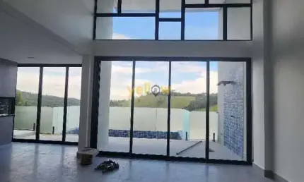 Casa de Luxo em Condomínio - Parque Santa Tereza, Santa Isabel