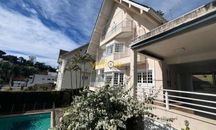 Casa em Condomínio Fechado à Venda em Arujá, 3 Suítes, 202m²