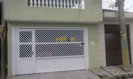 Casa à venda em Vila Rolandia, Itaquaquecetuba, 4 dorms, 174m²