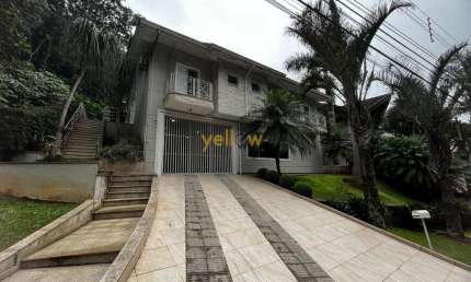 Casa em Condomínio Fechado em Arujá, 5 Suítes, 493m² à Venda