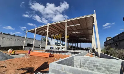Galpão para Locação no Centro Industrial de Arujá – 3.820m²
