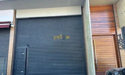Salão para Alugar em Barbosas, Arujá | 65m² e 2 Banheiros