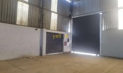 Galpão à Venda e Locação em Santa Isabel, 900m², 4 Banheiros