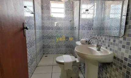 Salão para Locação em Jardim Rincão, Arujá – 200m² e 5 Banheiros