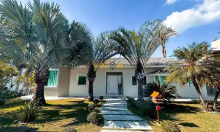 Casa em condomínio fechado arujá 5: 3 suítes, 360m² para alugar