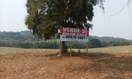 Terreno à venda na Estrada do Cerne, Centro, Campo Magro