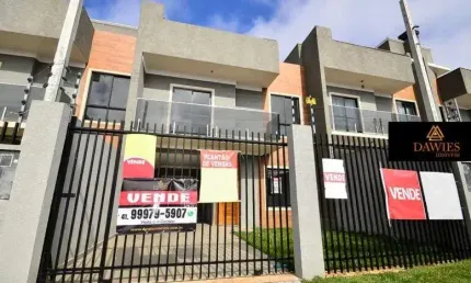 Casa com 3 quartos à venda na Rua Simão Brante, Uberaba, Curitiba