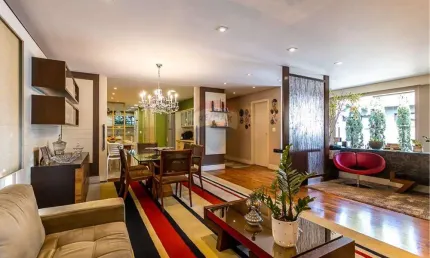 Sobrado à Venda na Vila Romana na Zona Oeste de São Paulo com 4 dormitórios e com 428m².