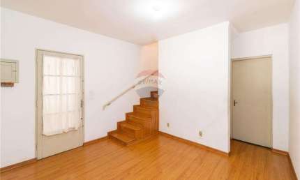 Sobrado à Venda na Cantidio Sampaio, Zona Norte de São Paulo com 2 dormitórios, 2 vagas, 180m² R$ 410.000,00
