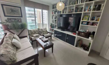 Apartamento à venda na Praia das Pitangueiras - Guarujá/SP.