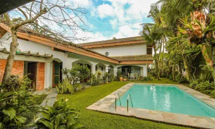 Casa com 3 dormitórios à venda, 403 m² por R$ 1.350.000,00 - Praia de Pernambuco - Guarujá/SP