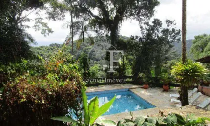 Casa com 5 dormitórios à venda, 500 m² por R$ 5.000.000,00 - São Pedro  - Guarujá/SP