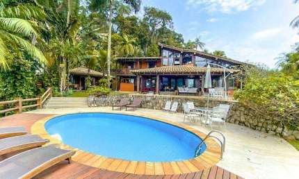 Casa com 6 dormitórios sendo 5 suítes à venda, 400 m² por R$ 15.000.000 - Tijucopava - Guarujá/SP