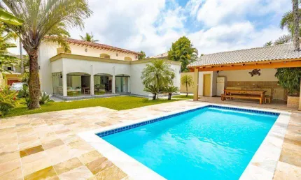 Casa com 5 dormitórios à venda, 317 m² por R$ 2.950.000,00 - Praia de Pernambuco - Guarujá/SP