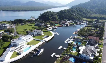 Casa em condomínio fechado com 5 quartos à venda na Estrada Bertioga, 1005, Marina Guarujá, Guarujá