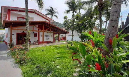Casa com 5 dormitórios à venda, 380 m² por R$ 2.500.000,00 - Guaiuba - Guarujá/SP