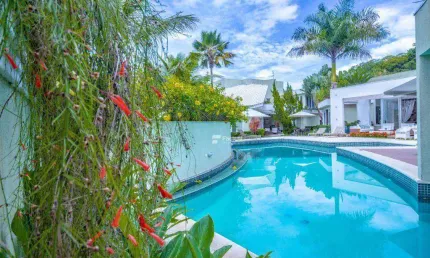 Casa com 5 dormitórios à venda, 571 m² por R$ 4.500.000,00 - Pernambuco I - Guarujá/SP