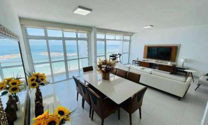 Apartamento de alto padrão á venda, na Praia das Pitangueiras - Guarujá / SP