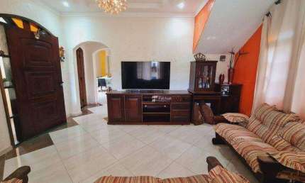 Casa com 3 dormitórios à venda, 240 m² por R$ 750.000,00 - Santa Rosa - Guarujá/SP