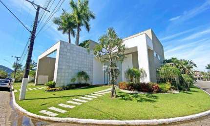 Casa à venda no Condomínio Acapulco - Guarujá / SP.