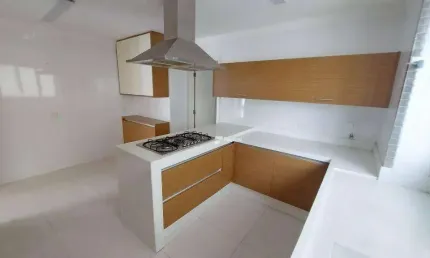 Apartamento com 3 dormitórios à venda, 250 m² por r$ 1.100.000,00 - pitangueiras - guarujá/sp