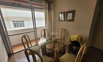 Apartamento para venda e locação anual no Guarujá/SP.