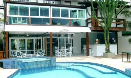 Casa com 4 dormitórios à venda, 395 m² por R$ 2.600.000,00 - Acapulco - Guarujá/SP
