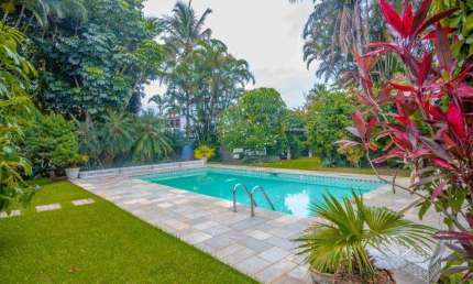 Casa com 4 dormitórios à venda, 450 m² por R$ 1.450.000,00 - Praia de Pernambuco - Guarujá/SP