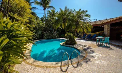 Casa com 4 dormitórios à venda, 300 m² por R$ 2.700.000,00 - Acapulco - Guarujá/SP