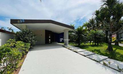 Casa com 6 dormitórios à venda, 458 m² por R$ 4.900.000,00 - Acapulco - Guarujá/SP
