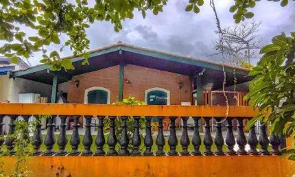 Casa com 5 dormitórios à venda, 300 m² por R$ 890.000,00 - Albamar - Guarujá/SP