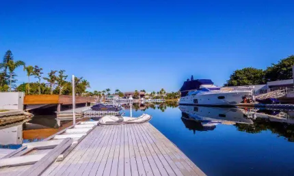 Casa com 6 dormitórios, 885 m² - venda por R$ 15.000.000,00 ou aluguel por R$ 40.000,00 - Marina Guarujá - Guarujá/SP