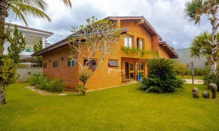 Casa com 2 dormitórios à venda, 200 m² por R$ 1.800.000,00 - Acapulco - Guarujá/SP