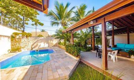 Casa com 4 dormitórios à venda, 190 m² por R$ 1.350.000,00 - Praia de Pernambuco - Guarujá/SP