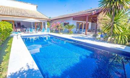 Casa com 6 dormitórios à venda, 349 m² por R$ 2.000.000,00 - Praia de Pernambuco - Guarujá/SP