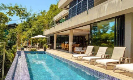 Casa com 7 dormitórios à venda, 663 m² por R$ 9.500.000,00 - São Pedro  - Guarujá/SP