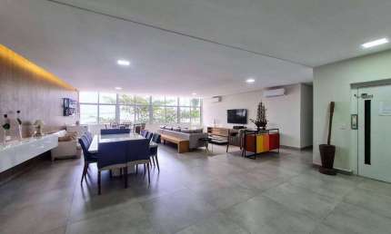 Apartamento Alto Padrão, localização privilegiada na Praia das Pitangueiras – Guarujá / SP